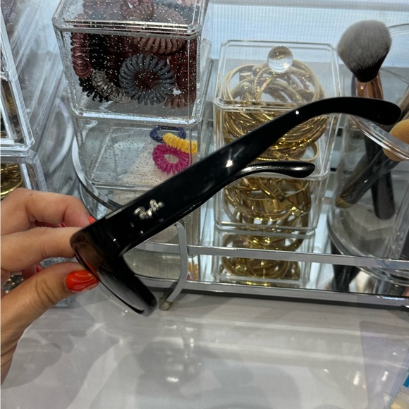 RAY-BAN POLARIZED SUNGLASSES 🕶️ - Picture 6 of 8